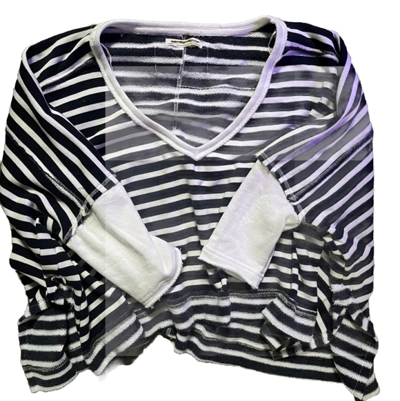 Free People We The Free Main Squueze Navy White Striped Poncho V Neck Pullover S - Picture 4 of 9